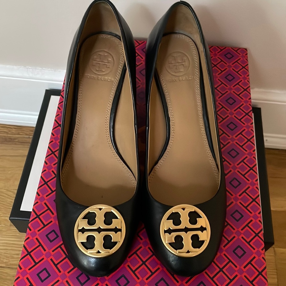 Pre-owned Tory Burch Sally Wedges